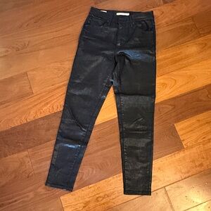 Levi’s Black High-Waisted Skinny Pants with Snake Pattern